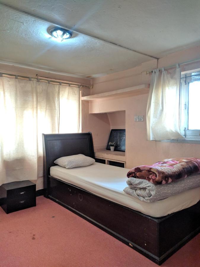 Phat Kath'S Secret Garden Backpackers Hostel カトマンズ エクステリア 写真